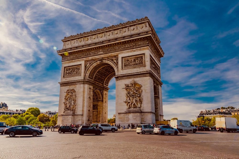 Champs-Élysées and Arc de Triomphe — Paris highlights