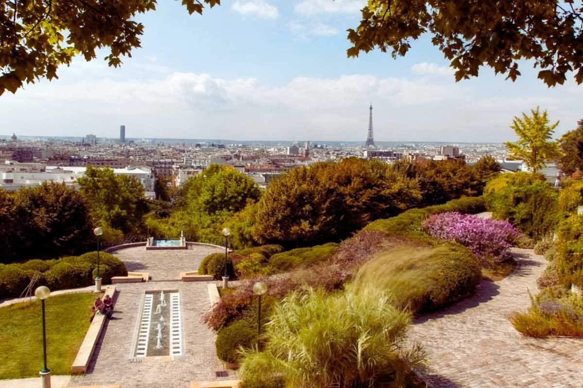 Belleville Park viewpoint over Paris