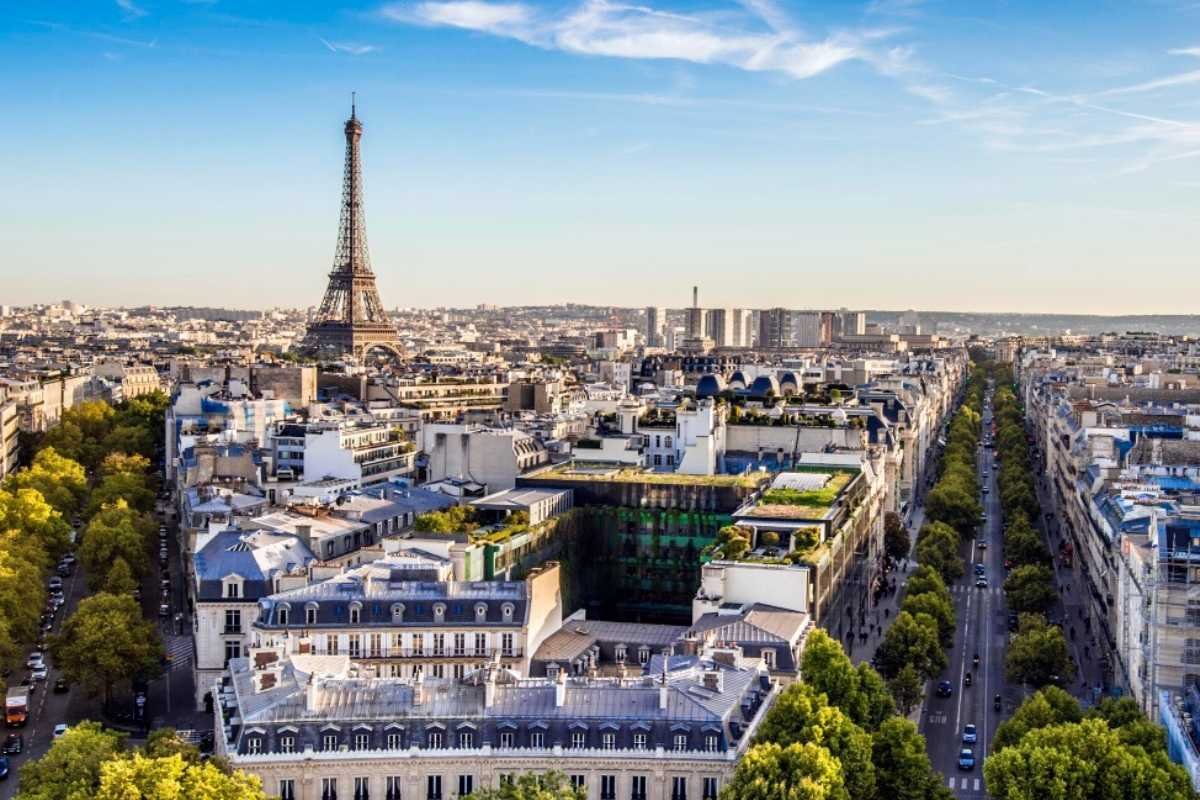 Best areas to stay in Paris with kids and family hotels