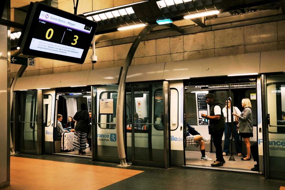 OrlyVal train to Antony station RER B