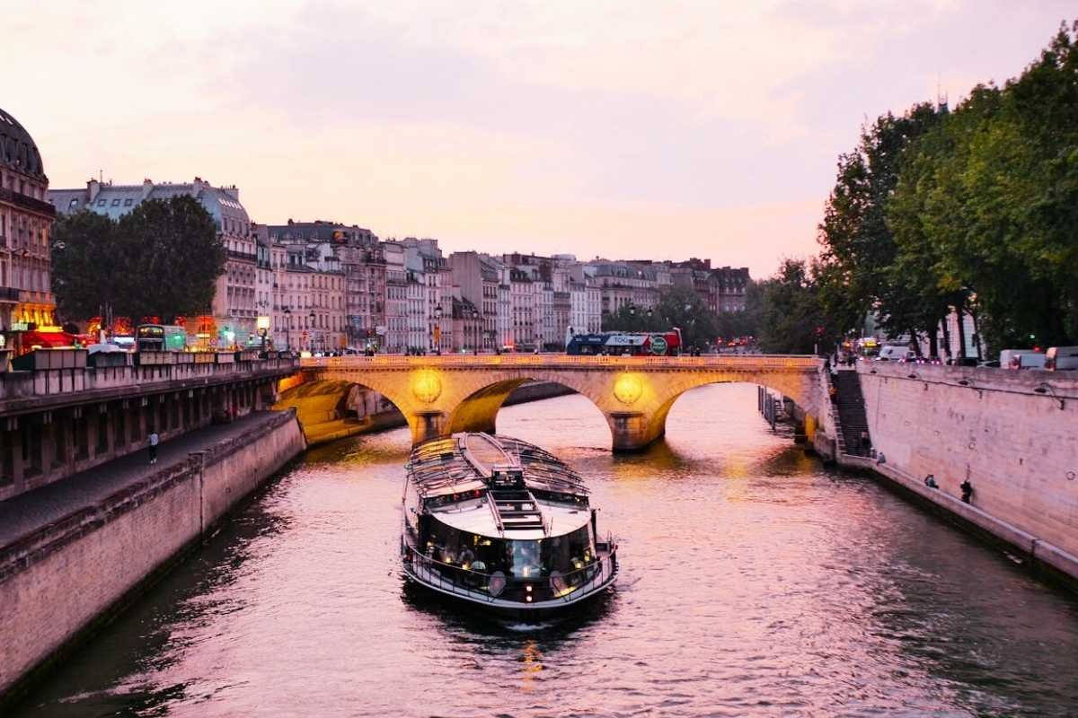 Paris 2 day itinerary – Seine River cruise near historic bridges