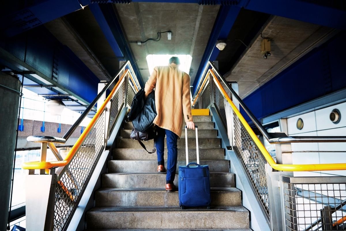 Arriving at Gatwick with luggage—choosing the right chain quickly prevents day-one friction and repair spending. 