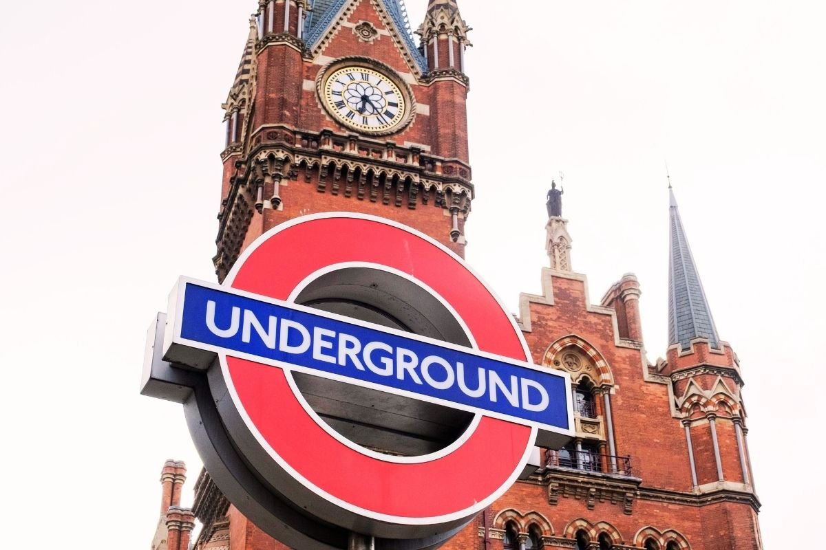 King’s Cross St Pancras area in London—hub access is powerful when your hotel-to-platform path stays simple for first-timers.
