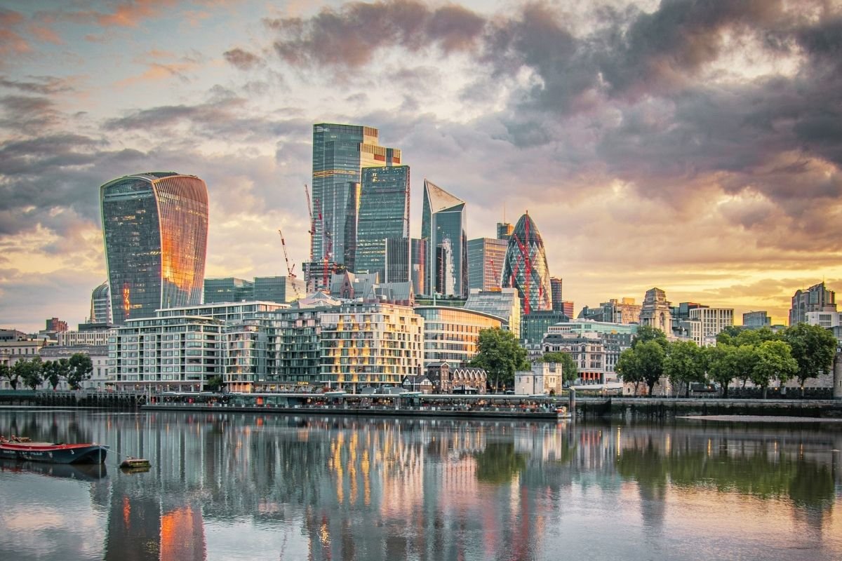 Walking through the City of London in the morning—dense sights with low friction before queues build later in the day.