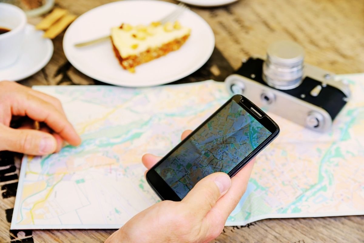 Orlando no-car day system diagram showing one base cluster, one anchor, one time-capped add-on, buffer block, and exit trigger to prevent rideshare stacking