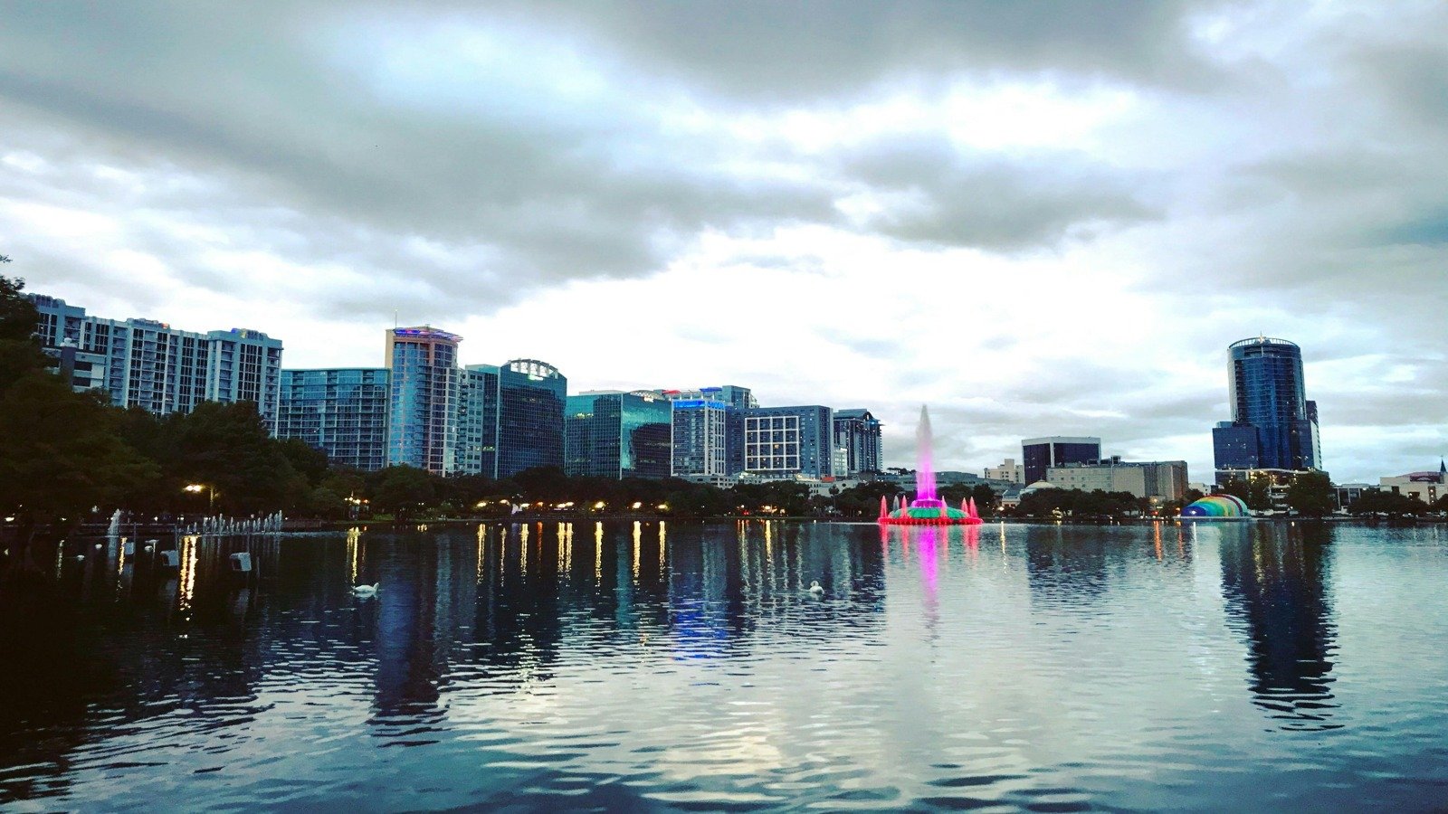 Downtown Orlando skyline and Lake Eola during a realistic 2 day Orlando itinerary