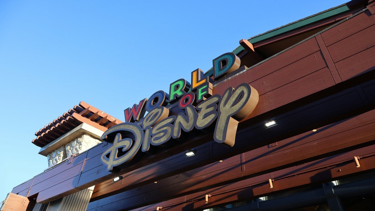 World of Disney shopping and evening atmosphere at Disney Springs