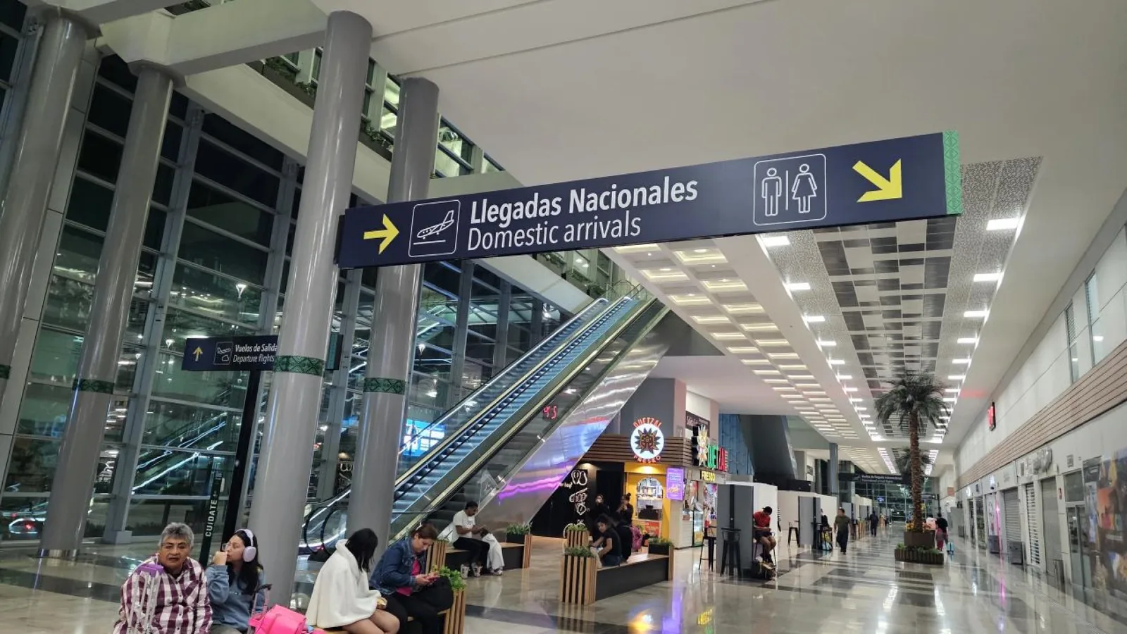 Transportation between Mexico World Cup host cities through domestic flights